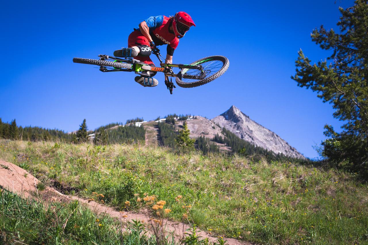 แกรนด์ ลอดจ์ เครสต์ บิวต์ Hotel Mount Crested Butte ภายนอก รูปภาพ
